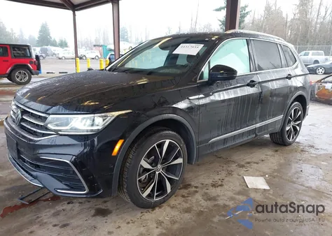 2024 Volkswagen Tiguan 2.0T Sel R-Line z USA, uszkodzony, nr VIN 3VV4B7AX4RM028315